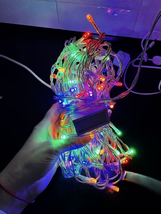 гірлянда , іграшки.