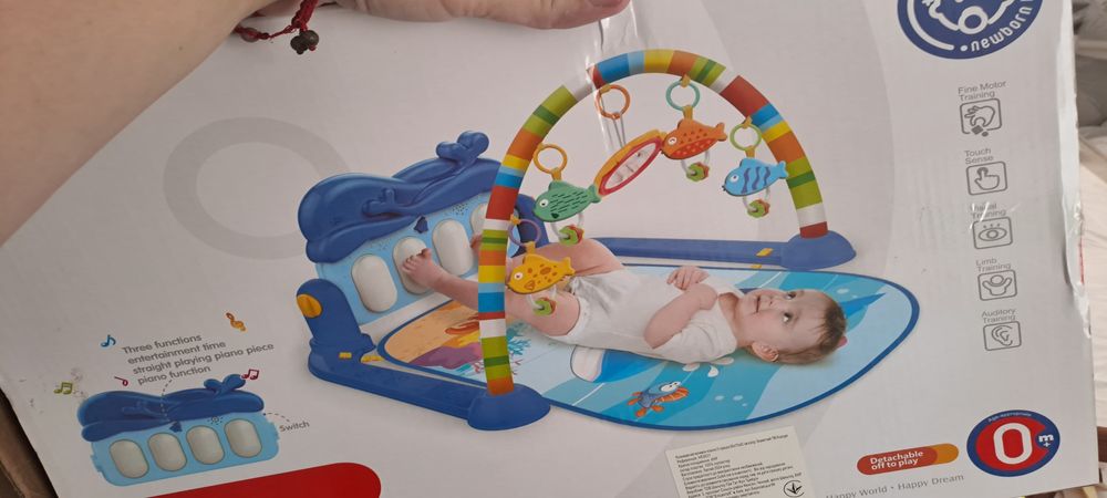 Коврики с игрушками