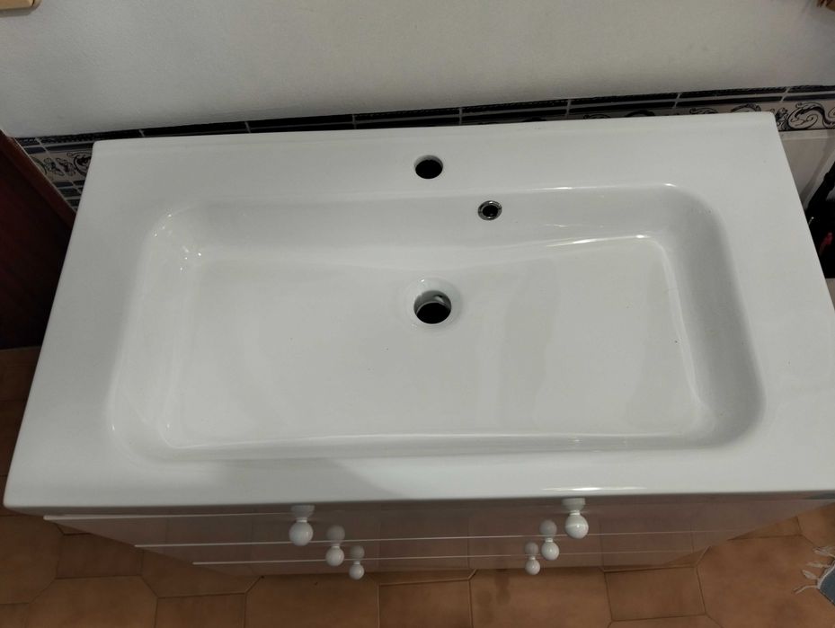 Wc Móvel + lavatório + espelho + aplique