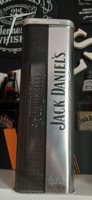 Latas jack daniel's