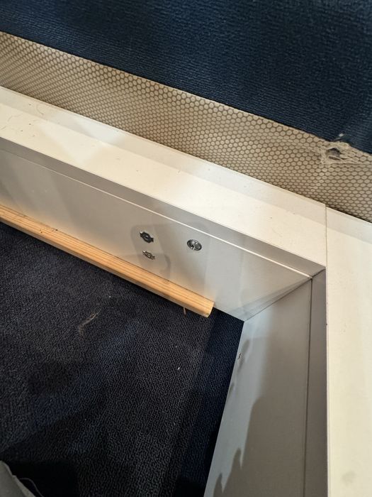 Продаи кровать с хорошим матрасом neolux