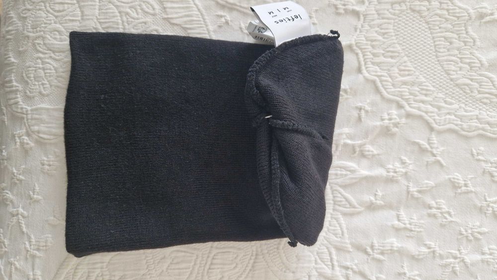 Gorro Preto Lefties, unisexo, novo com etiqueta