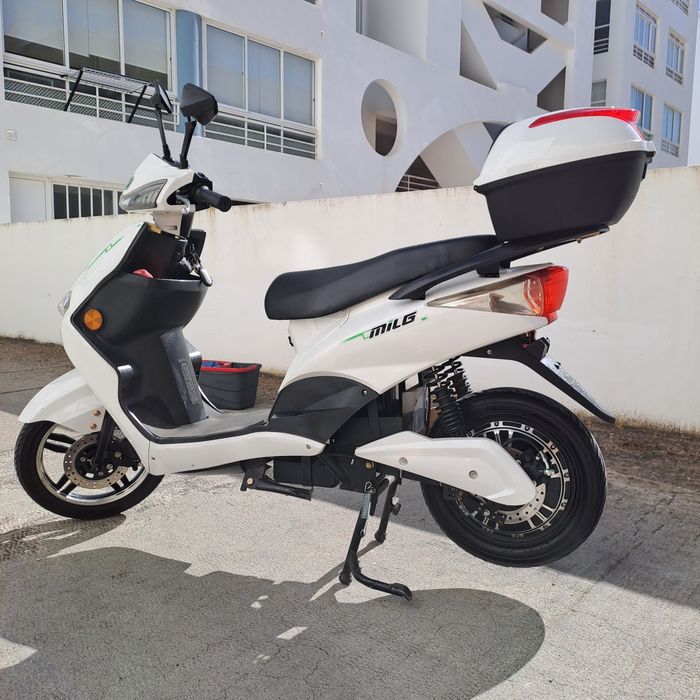 Moto elétrica MILG bateria removível