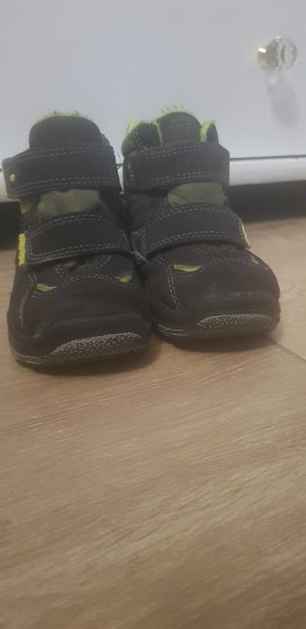 Buty zimowe dla chłopca  23 rozmiar primigi