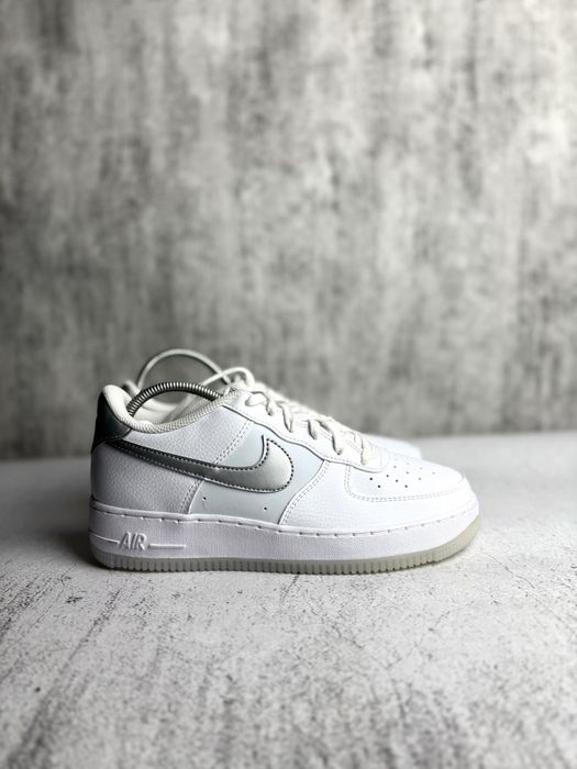Кросівки жіночі Nike Air Force 1 38.5(24)