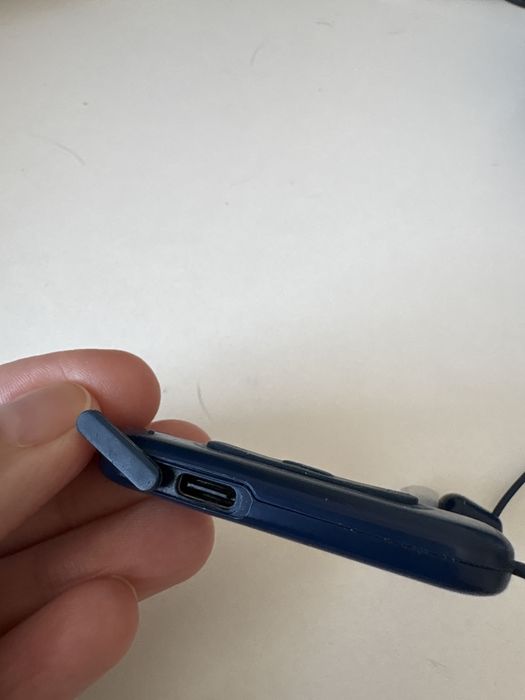 Навушники Sony WI-C100