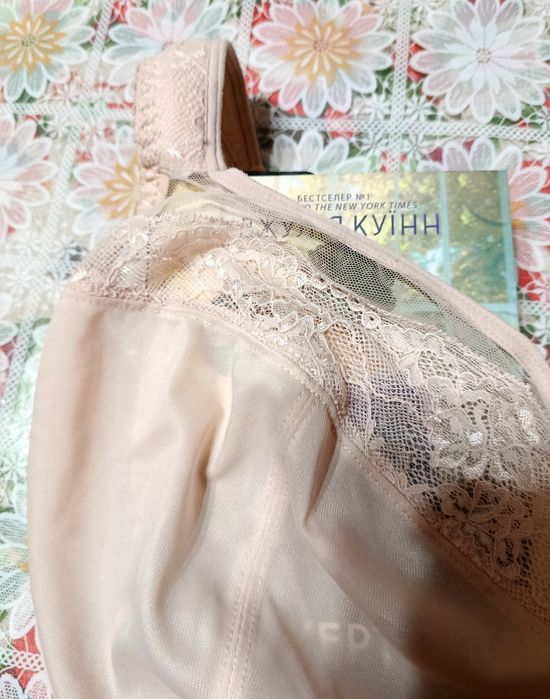 Бюстгальтер великий розмір