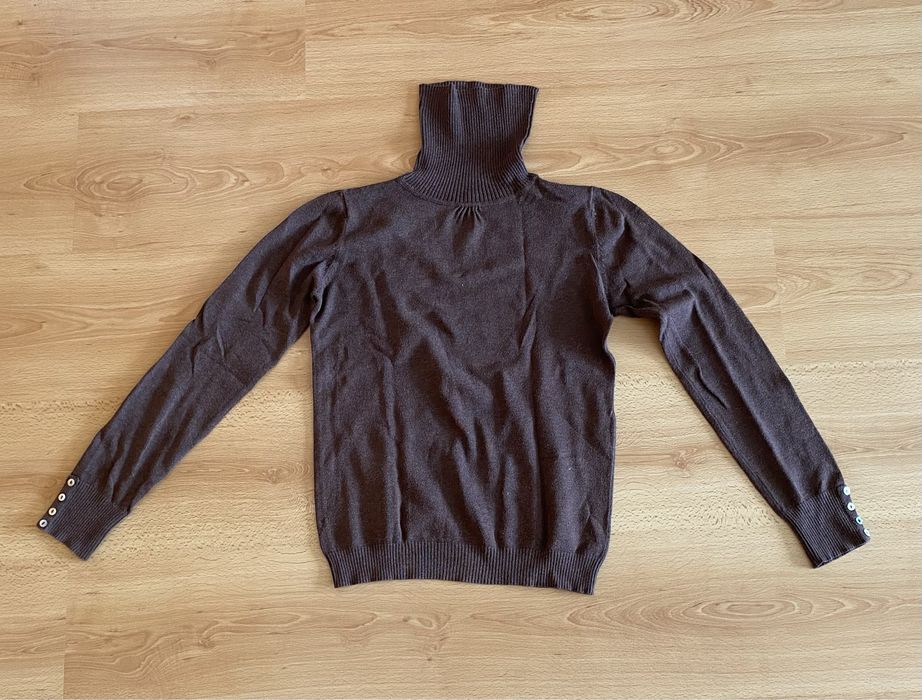 Camisola de gola alta