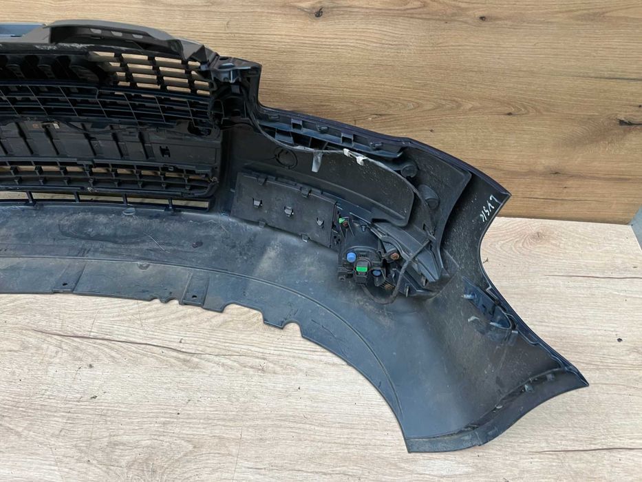 Zderzak przedni Audi A4 B7 kolor ly5k