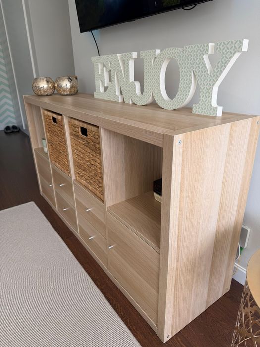 Aparador KALLAX + Cestos IKEA