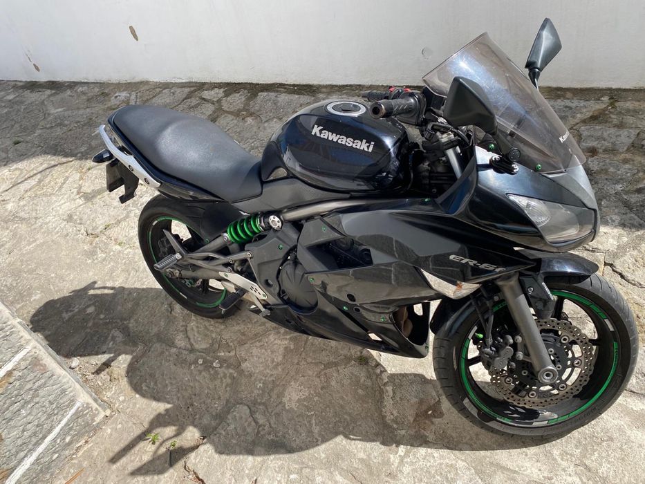 Moto Kawasaki Ninja Er6F