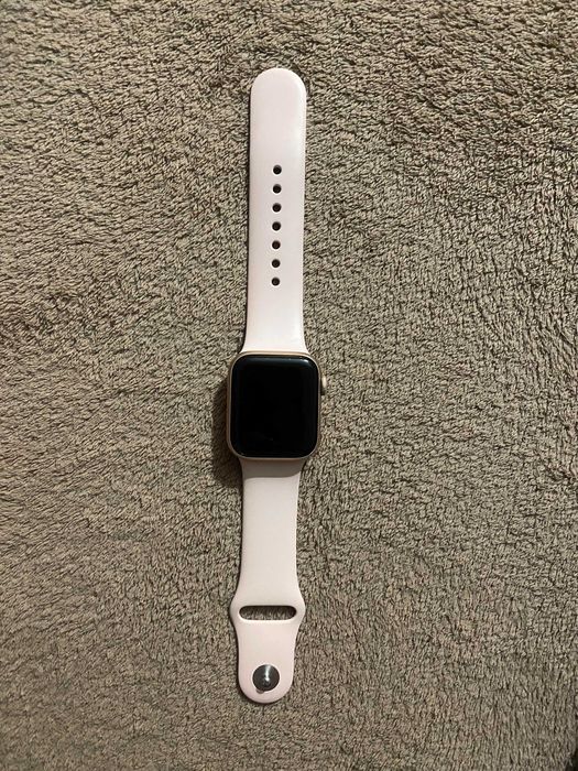 apple watch series 5 40mm b.dobra kondycja