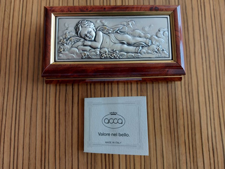 Caixa Acca com placa em Prata - Nova