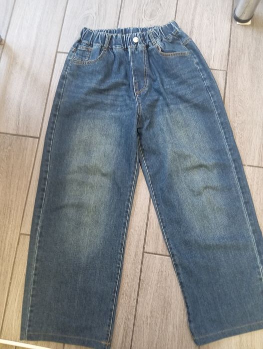 Широкі джинси для підлітка