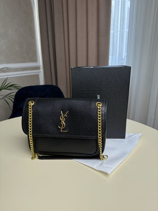 Сумка YSL Yves Saint Laurent Niki in Grained Lambskin бежева, чорна