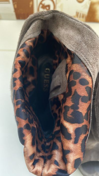 Botins Guess Camurça Cinza
