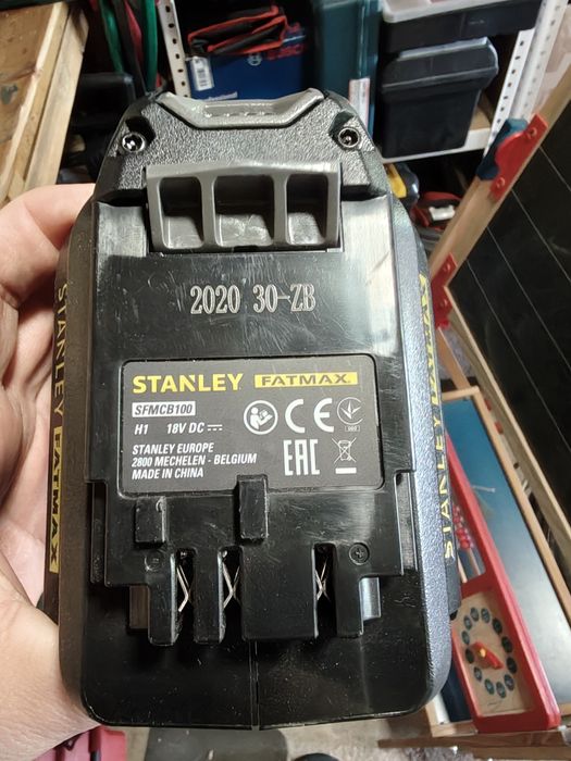 Adapter do akumulatorów Stanley sfmcb100