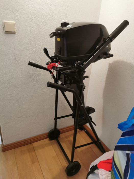 Barco Yamaha 310 air V thoatsu 6 cv
