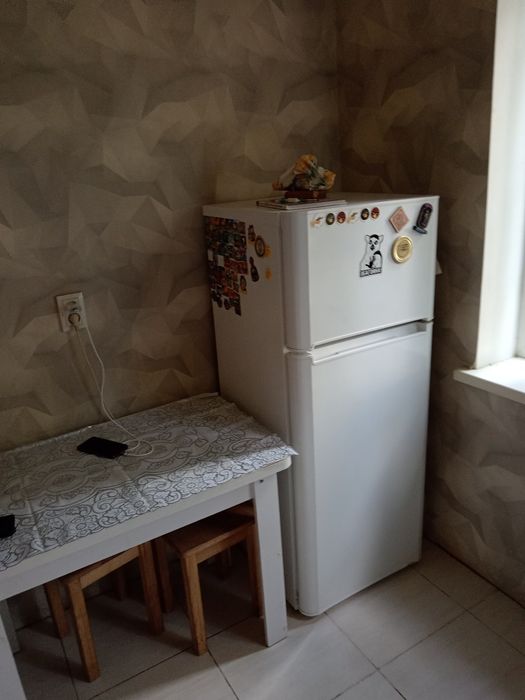 Здам 2кмн квартиру на Заливній на 1 поверсі