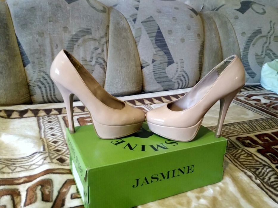 Лаковые лабутены Aldo 37 размер