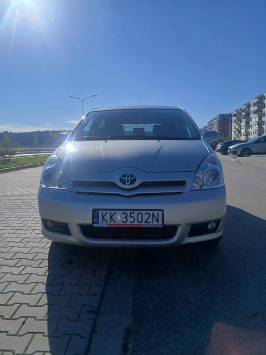 Toyota Avensis Verso