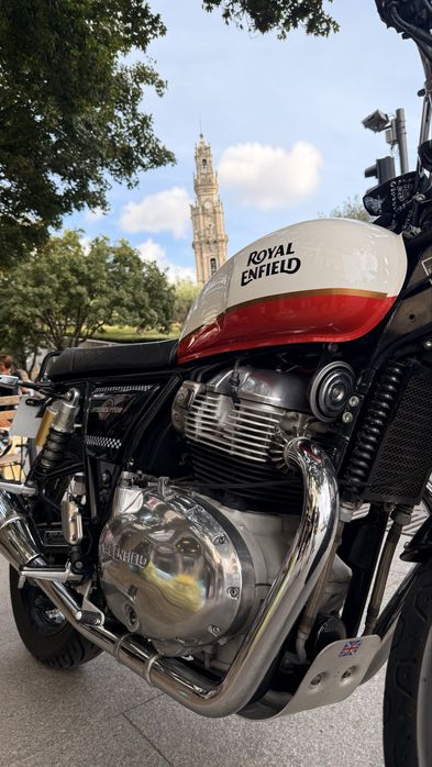 Royal Enfield Interceptor 650 cafe racer
