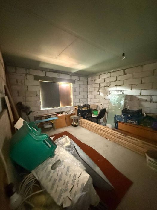 Дача біля озера , новобудова , частковий ремонт