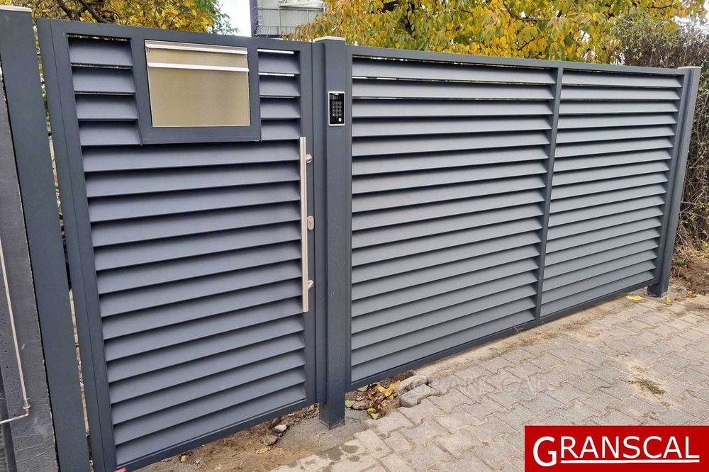Furtka aluminiowa metalowa ogrodzenie nowoczesne płot Chyby