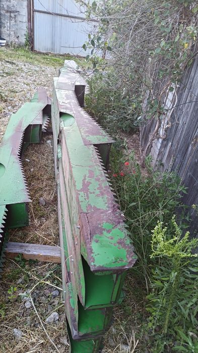 Wytrząsacze John Deere