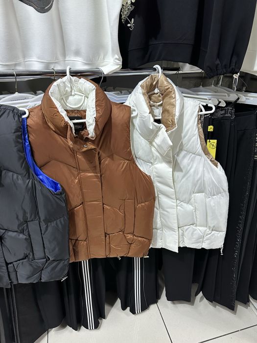 Жіноча безрукавка жилетка стьобана Турція