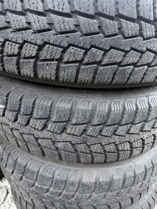 Хороші шини 235/85/16 Kumho