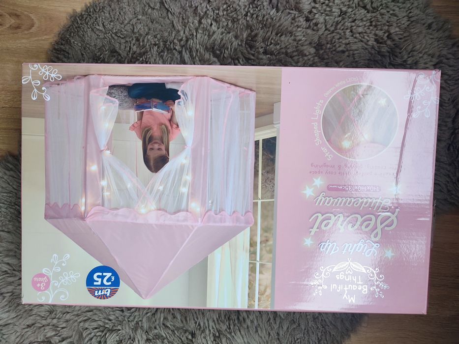 Таємна  палатка для дівчат