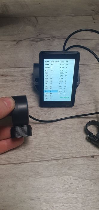 Комплект Kunteng: контроллер 48V 30A + цветной дисплей + ручка газа (новый)
9702
1