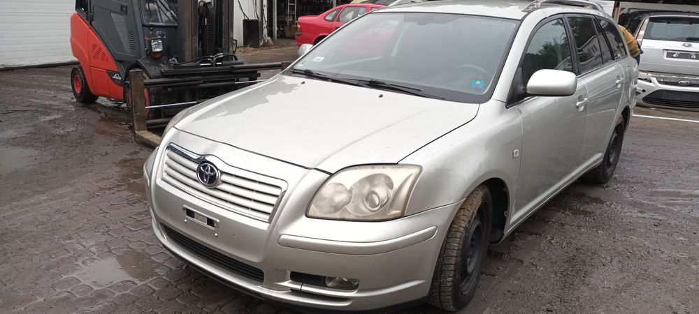Toyota Avensis T25 na części