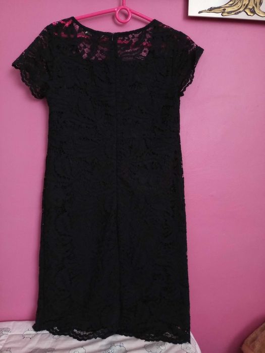Sukienka czarna koronkowa