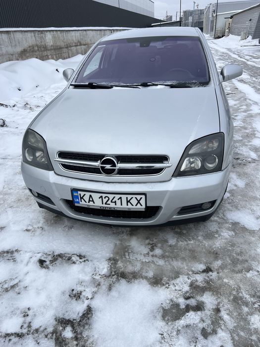 Продаю свій автомобіль Опель вектра С