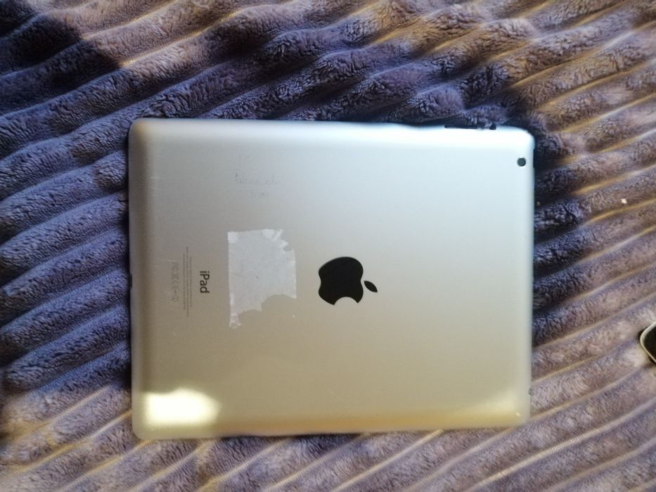 Продам ipad 2  32г і ipad 3 64gb