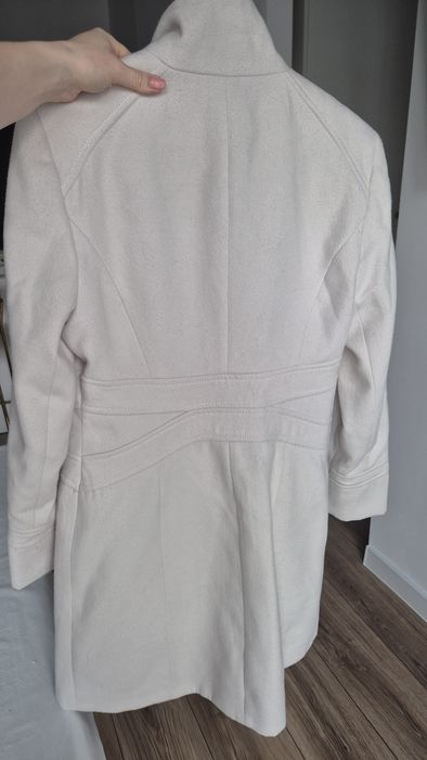 Płaszczyk śmietankowy M&Co.