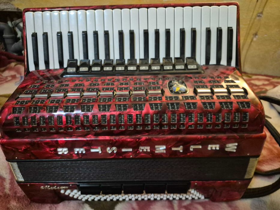 Akordeon Weltmeister Meteor 120 basów