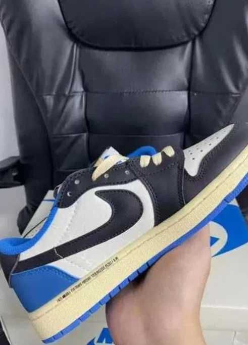 Jordan_1_Retro_Low_OG_SP_Rozmiar.39