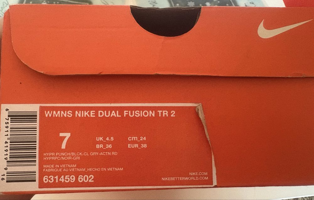 Sapatilhas Nike Fusion TR2, como novas, tam.38, na cx original.