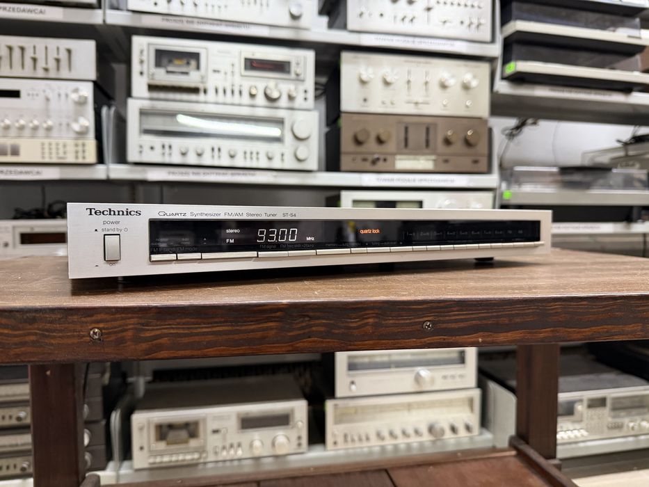 Tuner radiowy Technics ST-S4 Audio Room