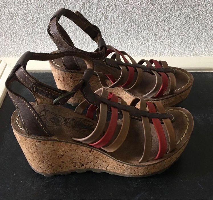 Sandalias Fly London