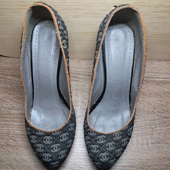 Туфлі на шпильці 39 розмір(стелька 24(текстиль)