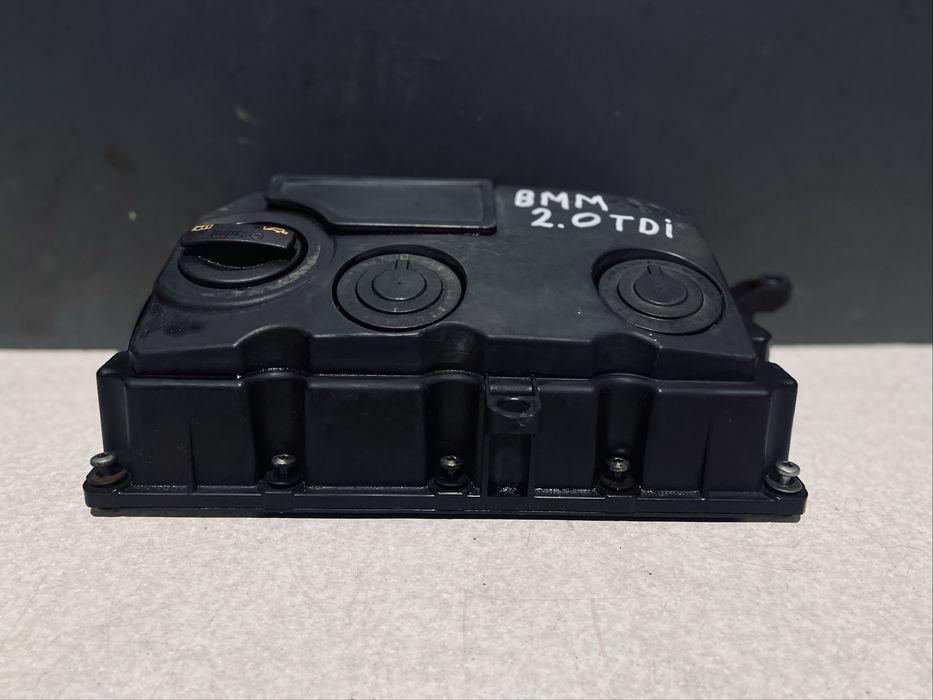 Клапанна кришка двигуна Тоуран 2.0 TDI BMM Touran клапана кришка ГБЦ