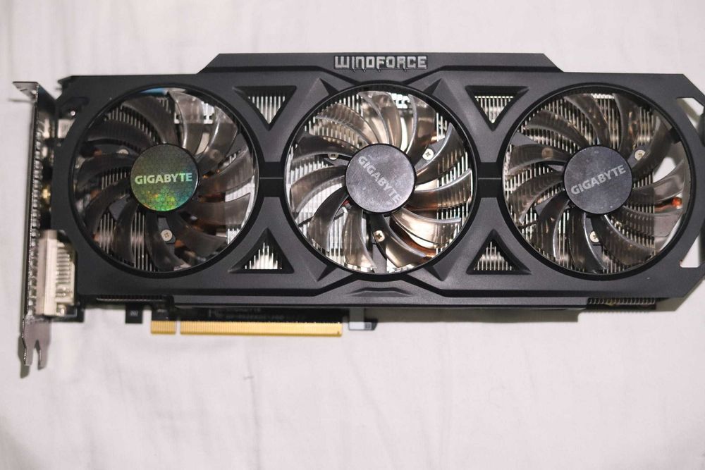 Комплектуючі до комп'ютера