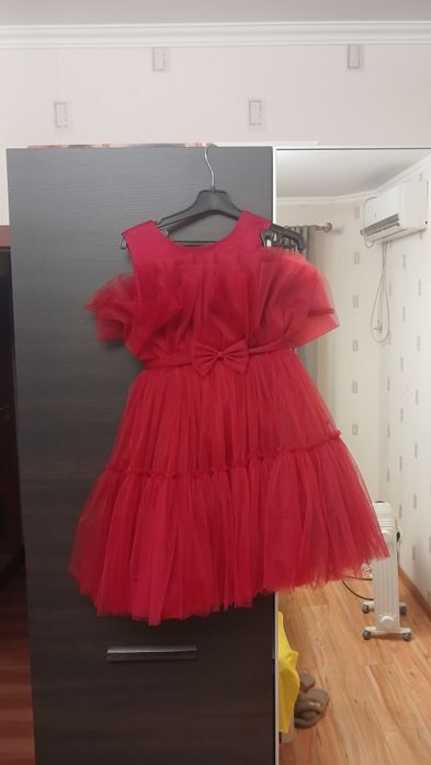 Нарядное платья  на принцессу