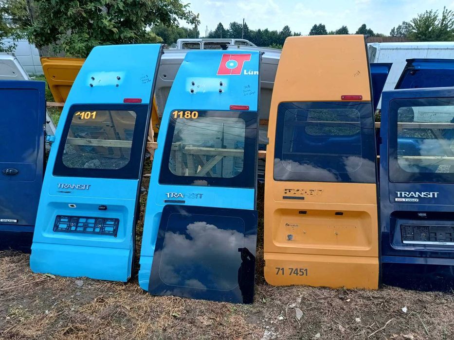 Двері задні Форд Транзит Дверка Задня Разборка Ford Transit
