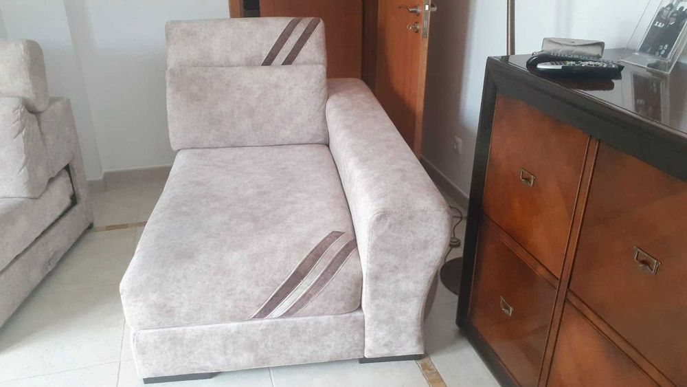 Sofá modular com chaise longue