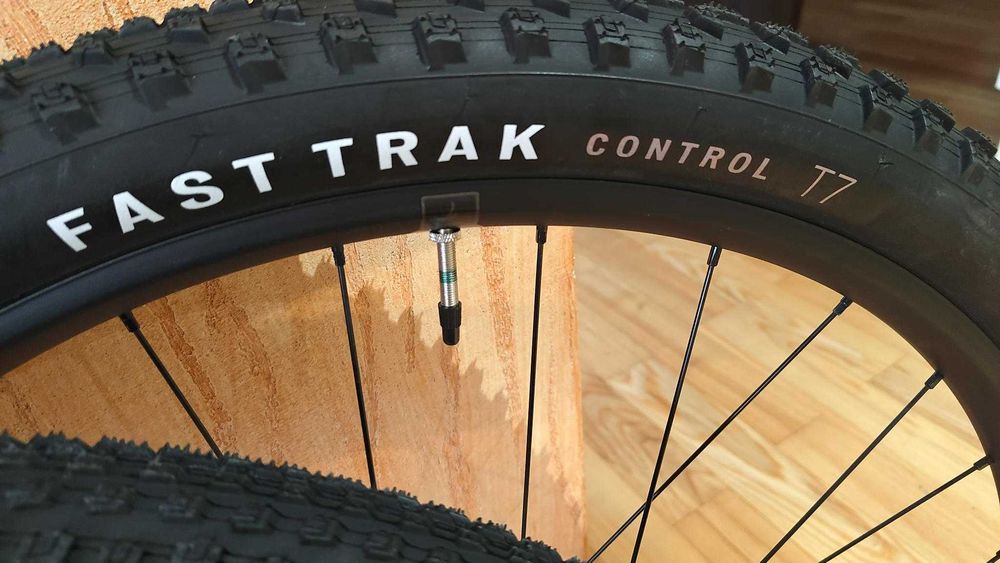 Nowe Koła MTB 29' Specialized z oponami